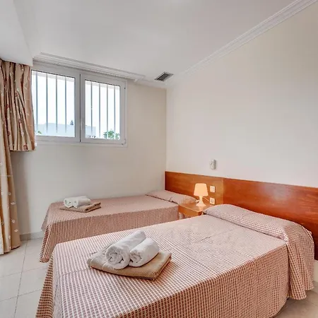 Club Atlantis 2 Dormitorios By Paramount Holidays * Costa Adeje (Tenerife)